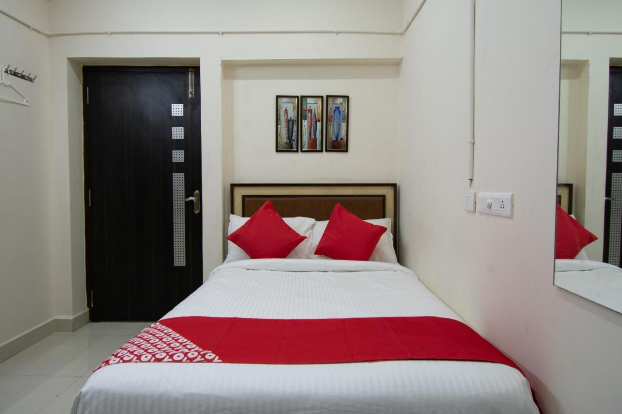 Oyo 46991 Sk7 Service Apartments Vijayawāda Exterior foto